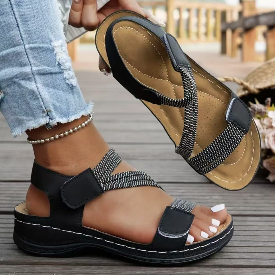 Sandales de sport légères pour femmes : confortables et élastiques avec velcro