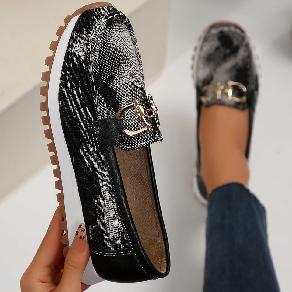 Chaussures décontractées à semelle épaisse et boucle métallique
