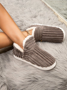 Pantoufles Cocoon Élégantes et Confortables (Unisexes)