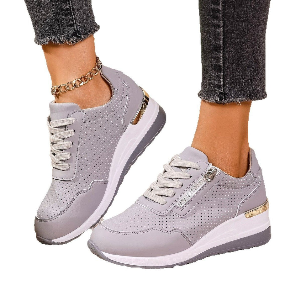 Baskets décontractées pour femmes à talon compensé et laçage