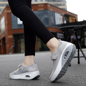 Chaussures Velcro confortables et antidérapantes pour femmes