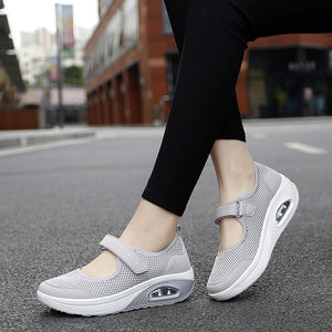 Chaussures Velcro confortables et antidérapantes pour femmes