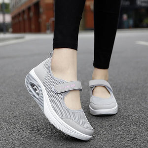 Chaussures Velcro confortables et antidérapantes pour femmes
